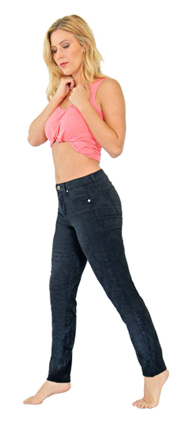 TrueSlim™ Black Jacquard Jegging